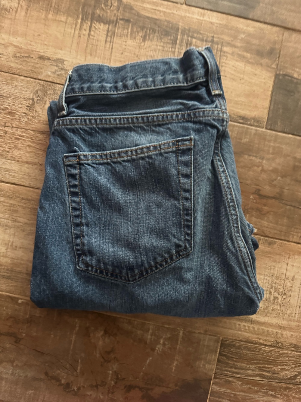 Classic Men's Dark Blue Denim Jeans